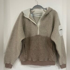 Outdoor Voices wool blend oatmeal MegaFleece 
Size Large